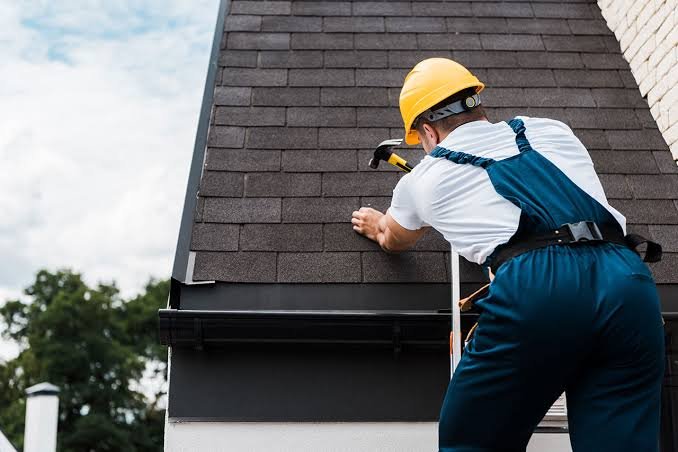 Roof Repair vs Replacement: How to Decide
